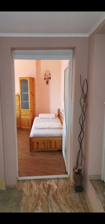 Matrona Guest House Balchik Bagian luar foto
