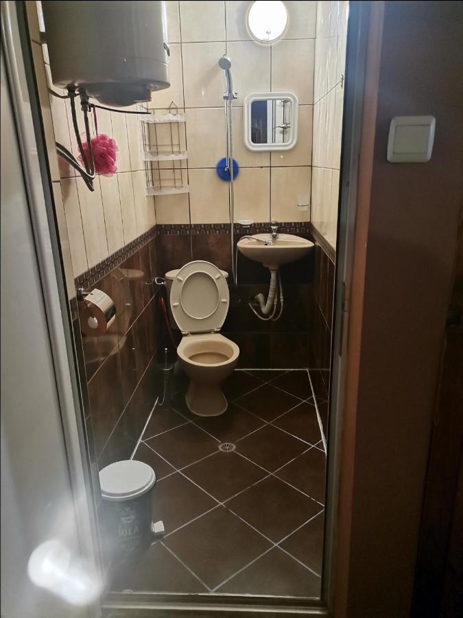 Matrona Guest House Balchik Bagian luar foto