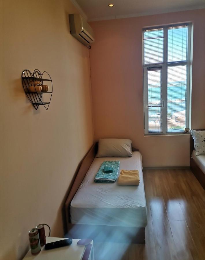 Matrona Guest House Balchik Bagian luar foto