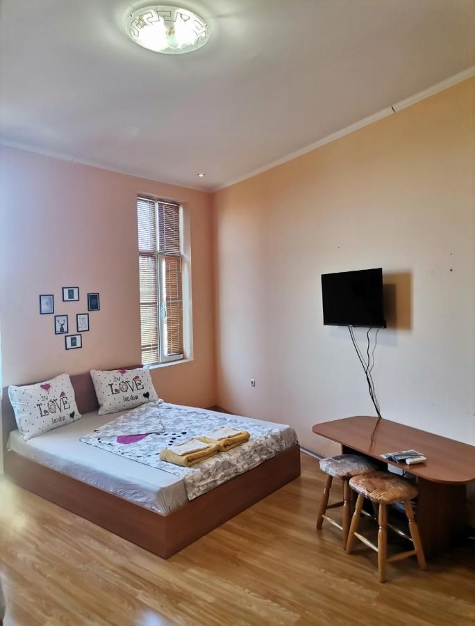 Matrona Guest House Balchik Bagian luar foto