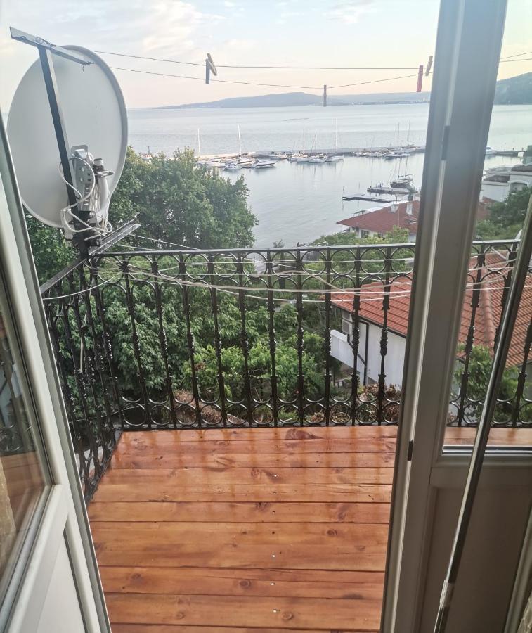Matrona Guest House Balchik Bagian luar foto